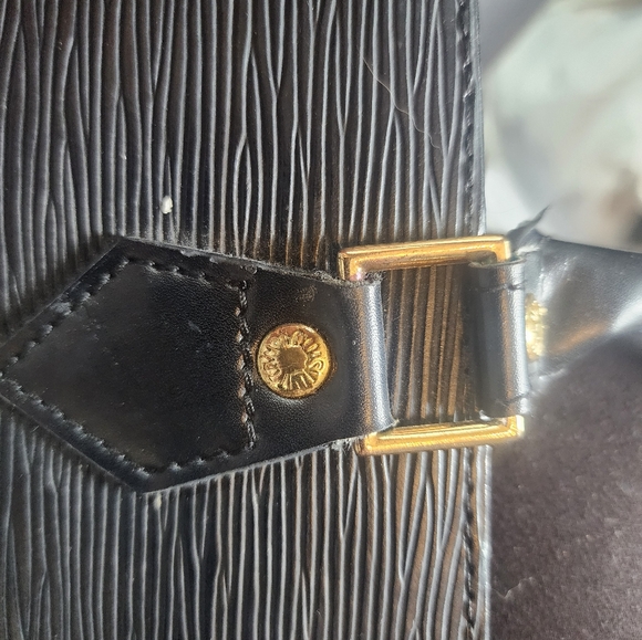 Louis Vuitton epi triangle long clutch - Picture 7 of 14